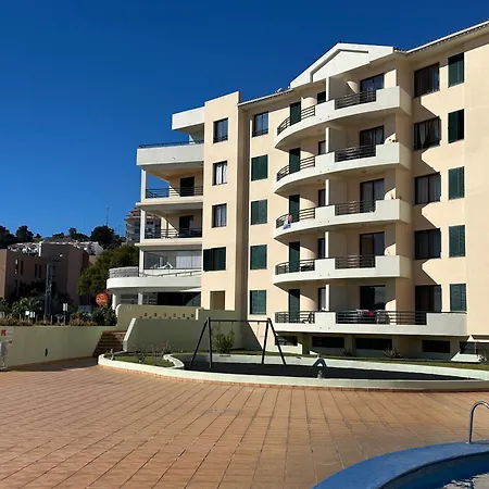 Apartment Funchal With Pool - Garajau 2 *